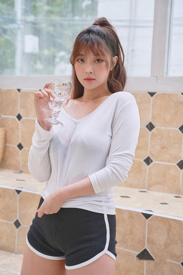 国产美女高潮流白浆漫画
